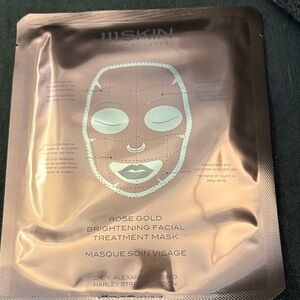 111SKIN Rose Gold Radiance Facial Sheet Mask